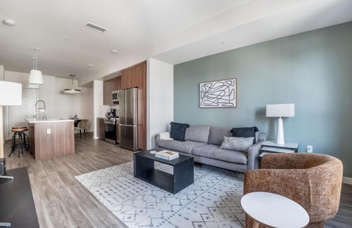 Emeryville Apartment | Emeryville 1br w rooftop yoga studio nr Mall SFO-1458