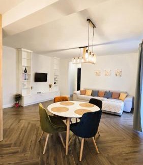 Satu Mare Apartment | Emily Apartment