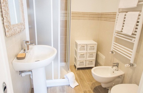 Sanremo Centre House | Emily Rooms