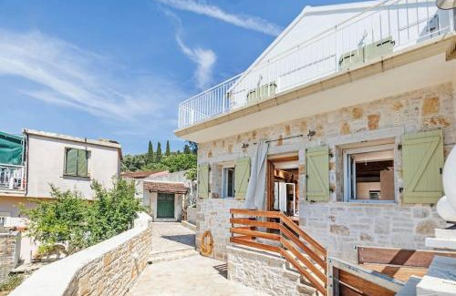 Aleimmatades Villa | Emily's cottage house