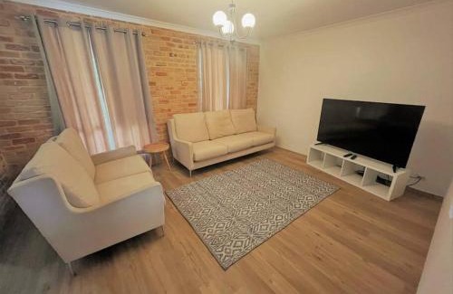Esperance House | Emily St Escape