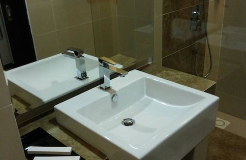 Penampang Hotel | Eminent Hotel