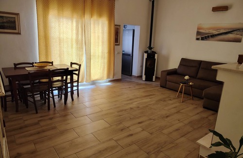 Cabras Apartment | Emma House