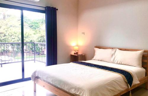 Ban Phe Hotel | Emma