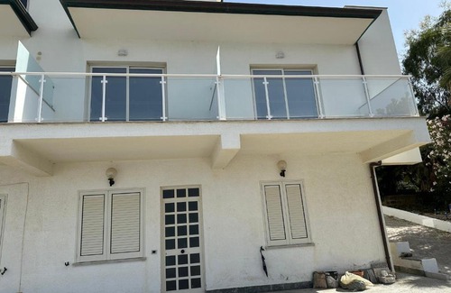 Caronia Apartment | Emmebi appartamenti