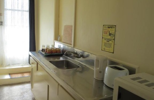 Featherston Hotel | Empire Hotel