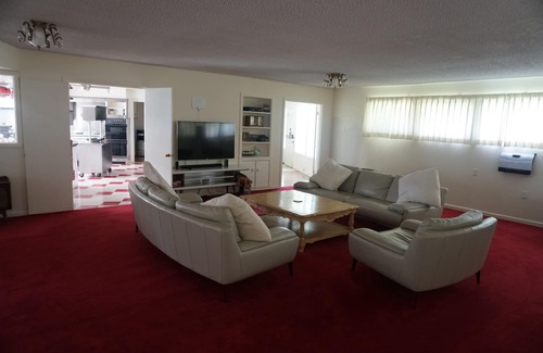 Abilene House | Empty Nest 50s retro home
