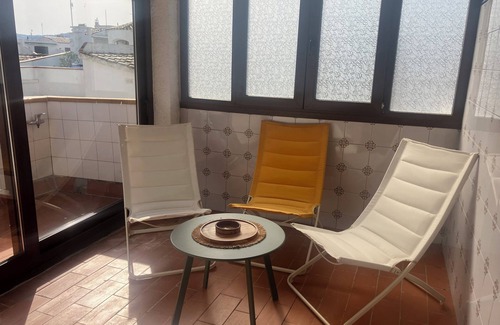 Empuriabrava Villa | Empuriabrava air-conditioned fisherman's villa on canal 8m mooring, closed garage
