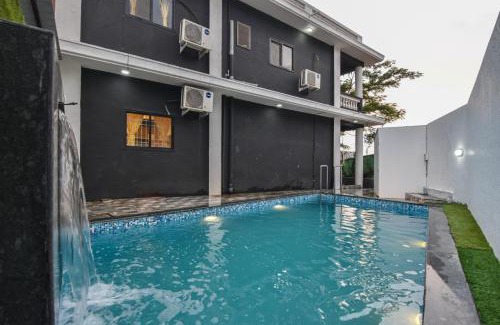 Lonavala Villa | EMPYREAN STAY ll 3BHK ll JAGUAR VILLA ll AC ll PVT POOL ll LUXURY