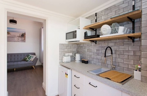 White Gum Valley Apartment | Emu at White Gum Lodge