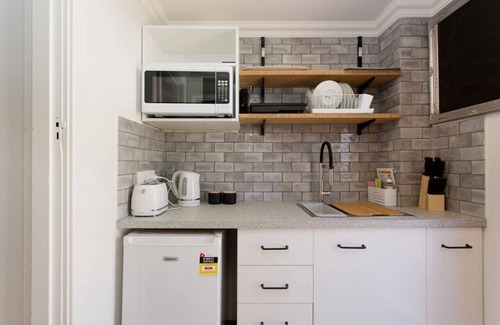 White Gum Valley Apartment | Emu at White Gum Lodge