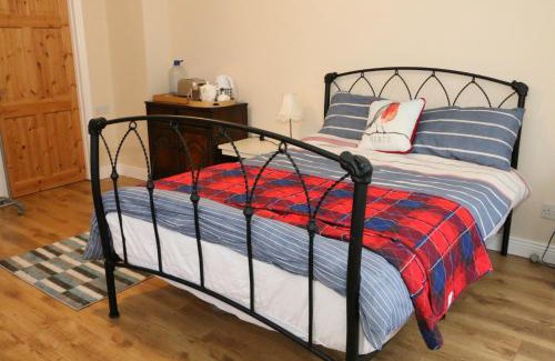 Emyvale Apartment | Emy Lake Studio