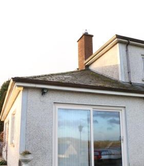 Emyvale Apartment | Emy Lake Studio