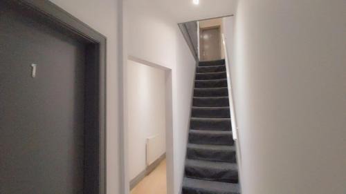 Eccles House | En-Suite Double-Bedroom in the Heart of Eccles Manchester Perfect for Short Stays BH5