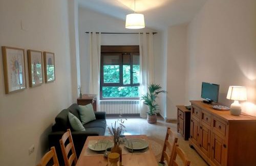 Pinos Genil Apartment | Encantador Apartamento cerca de Sierra Nevada y la Alhambra
