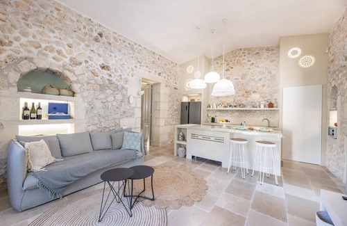 Serrano Villa | Enchanted 3 bedroom Villa with Swimming Pool