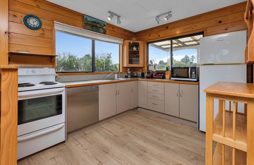 Kerikeri House | Enchanted Retreat - Kerikeri Holiday Home