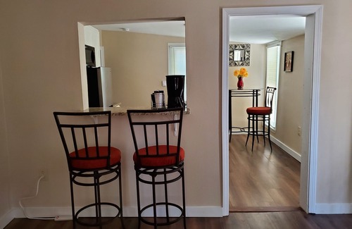 Southtown Apartment | Enchanted Retreat with Yard