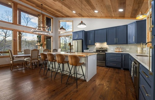 Ellijay House | Enchanted Ridge Retreat: Family friendly, peaceful property, hot tub, sleeps 10