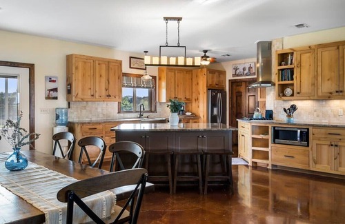 Fredericksburg House | Enchanted Rockview House | 3 Bedroom | Firepit