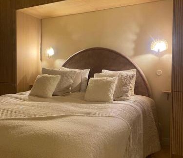 Kallio Apartment | Enchanting 1BR w/King Bed in Unbeatable Location