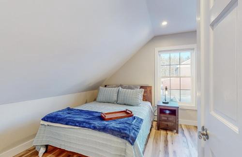 Gorham House | Enchanting 3BR Farmhouse Retreat Nature Getaway