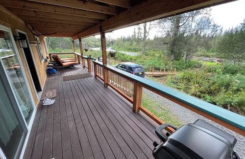 Anchor Point Cabin | Enchanting cabin on the river in charming Anchor Point, AK