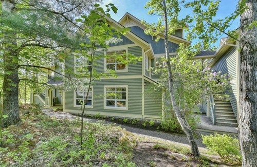 Tremblant-Les-Eaux Condo | Enchanting condo overlooking Lac du Mont-Tremblant CITQ # 311589