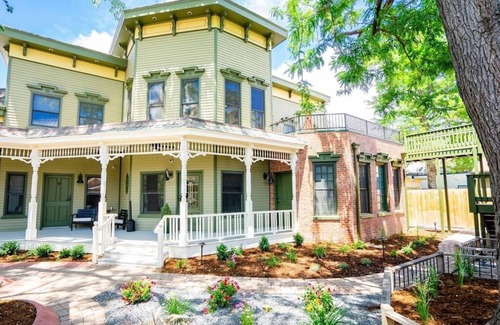 Five Points Apartment | Enchanting Escape Sum