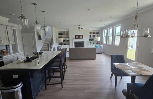 Clarkdale House | Enchanting house with AC and private bath in charming Mableton