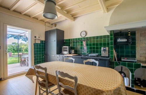 Mauguio Other | Enchanting interlude, mas de caractère, large swimming pool, landscaped grounds