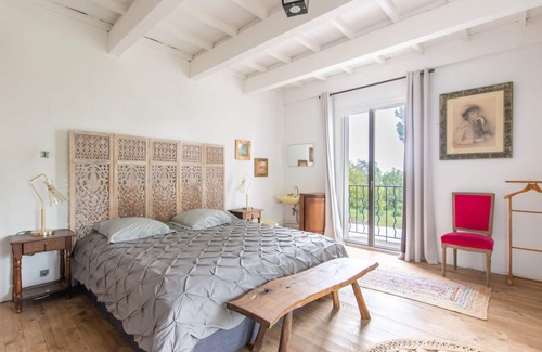 Mauguio Other | Enchanting interlude, mas de caractère, large swimming pool, landscaped grounds