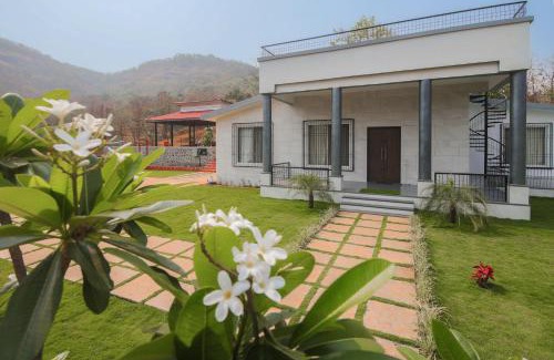 Lonavala Villa | Enchanting Pastures by VEO - Part of StayVista