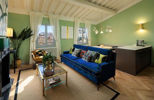 Santa Maria Novella Apartment | ENCHANTING PENTHOUSE with a breathtaking 360 degrees Panoramic View in the Heart of Florence