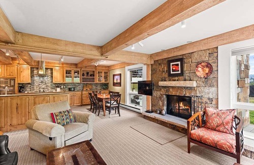 Snowmass Village Condo | Enclave 102 | Snowmass Ski-In/Ski-Out Condo w/Shared Pool/Hot Tub
