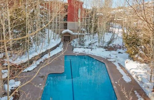 Snowmass Village House | Enclave 312, Ski-In/Ski-Out Condo, Top Floor w/Hot Tub, Gym and Out Door Pool in Snowmass