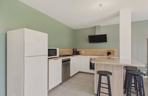 Le Tour-du-Parc House | Enclosed garden – Single-storey house for 4