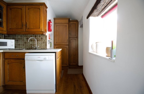 Ashford-in-the-Water Cottage | End Cottage, Ashford In The Water, Near Bakewell 1 bedroom cottage.