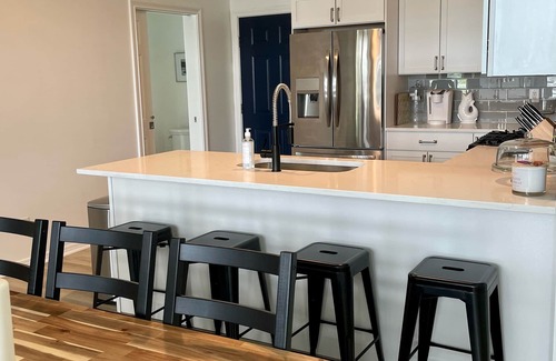 Angola House | END OF SUMMER DEALS - CROOKED LAKE HOME ESCAPE WITH BEAUTIFUL DESIGNER FINISHES
