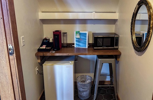 Downtown - Waterfront Hotel | Endion Station Inn
