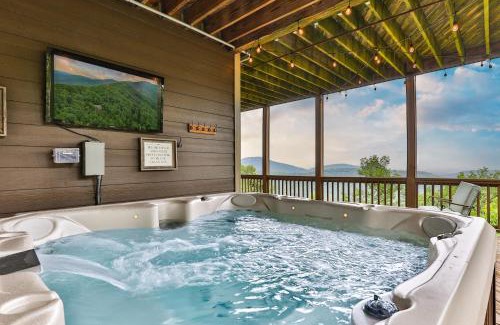 Big Canoe House | Endless Sky Lodge - Luxury Big Canoe Cabin with Hot Tub
