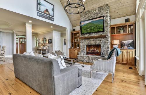 Big Canoe House | Endless Sky Lodge - Luxury Big Canoe Cabin with Hot Tub