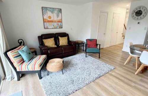 Indian Harbour Beach House | Endless Summer -Updated Townhome, 3-5 minute walk to the beach!
