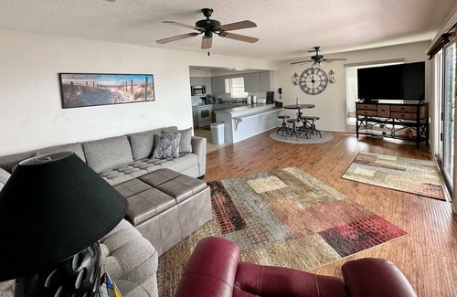 Seminole Condo | Endless Summer on the Beach