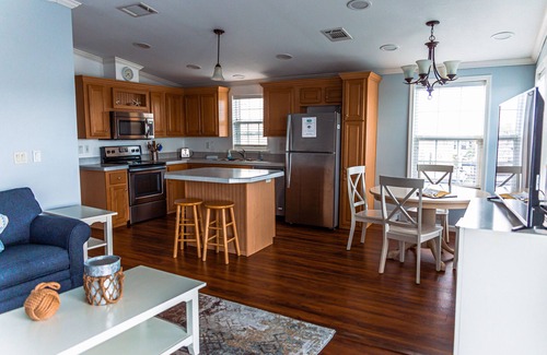 Cutthroat Harbor Estates House | Endless Water Views - Venture Out 526
