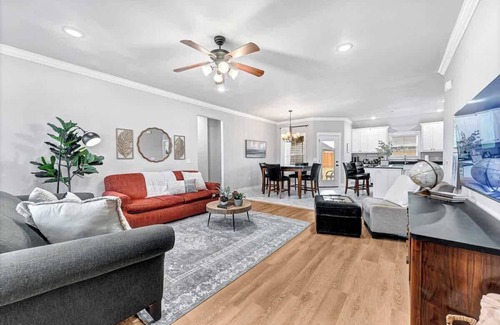 Siloam Springs House | Endura Park Escape Su