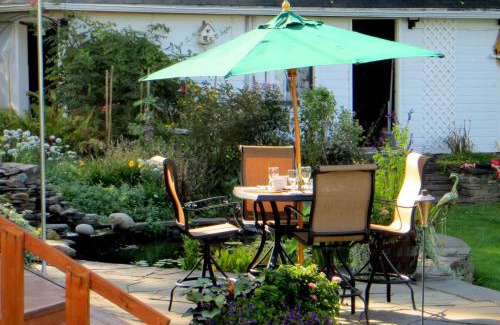 Newfield Bed & Breakfast | Enfield Manor Bed&Breakfast and Vacation Rental