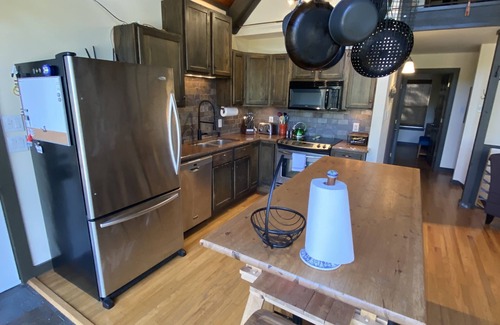 Pottsboro House | Engaging Texoma tri-story home in the trees with space for all personalities!