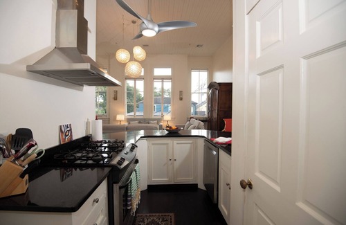 Faubourg Marigny Bed & Breakfast | Engine 24 Firehouse Penthouse Suite