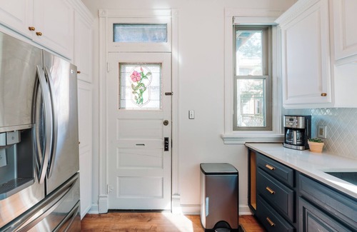 Harrisburg - Hershey House | Engle's Place-Newly Renovated Historic HBG Home